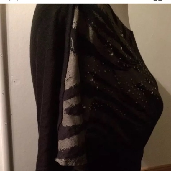 MCM L Black, Greyish W/decor On Right Shoulder top - Picture 5 of 5